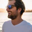 Handsome, tall and tanned guy wants to meet shy woman in Wisconsin